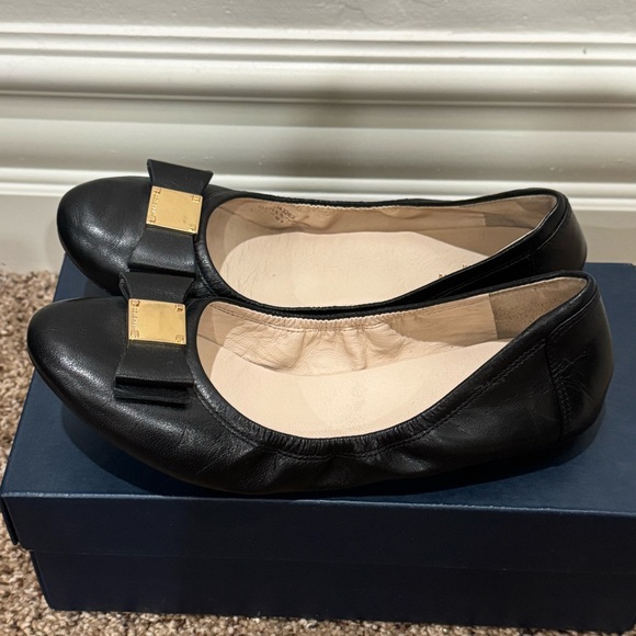 Cole Haan Women’s Black Faux Leather Tali Bow Ballet Flat Shoes size 7 - Picture 2 of 8